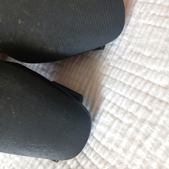 Kelsi Dagger Elegant Shiny Bow Black Block Heels - Picture 5 of 9